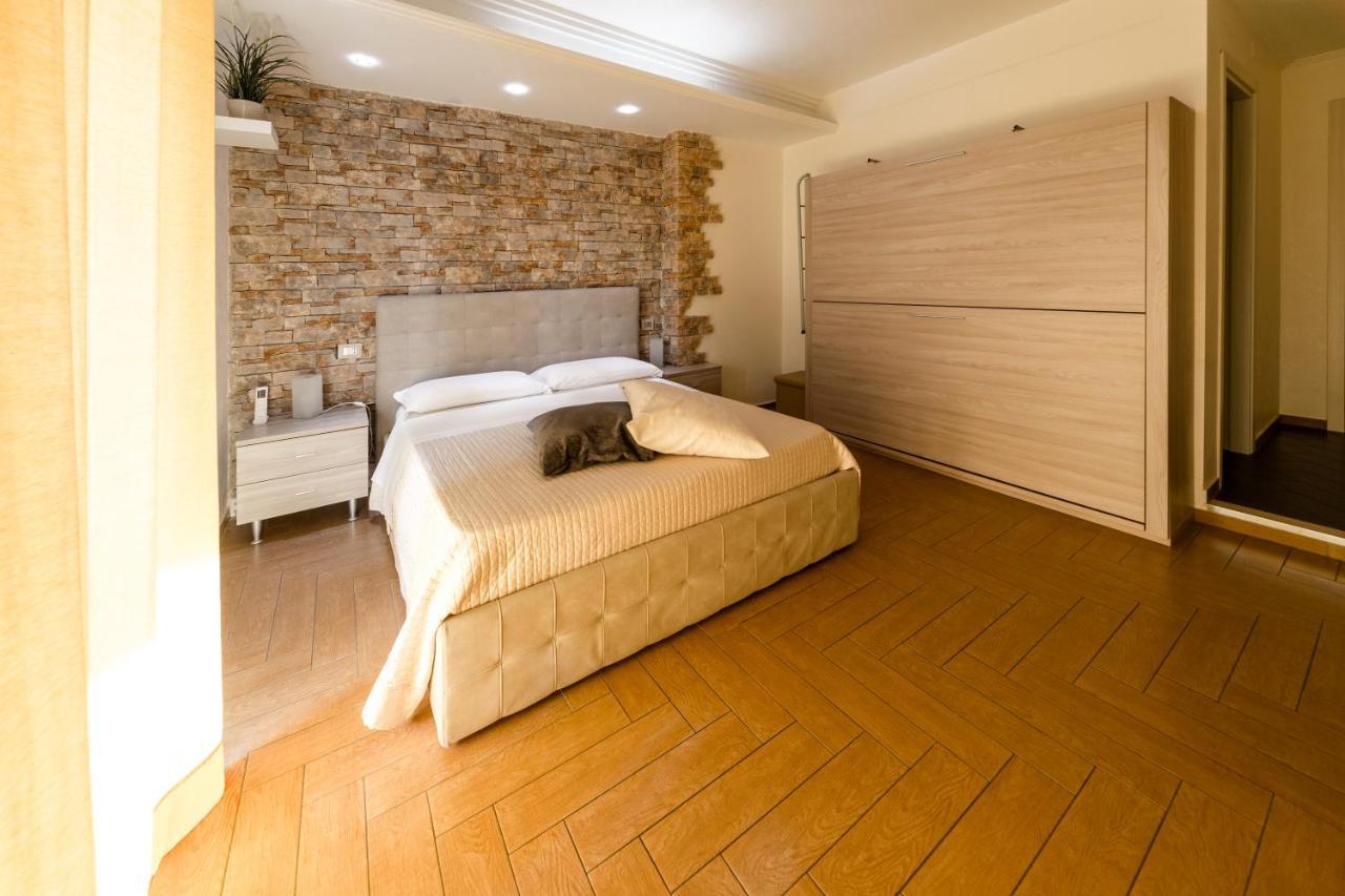 B&B Palazzo Del Toro Монтезільвано Екстер'єр фото