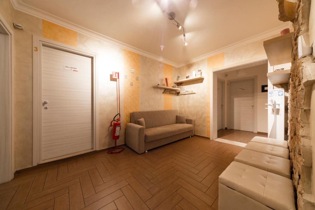 B&B Palazzo Del Toro Монтезільвано Екстер'єр фото