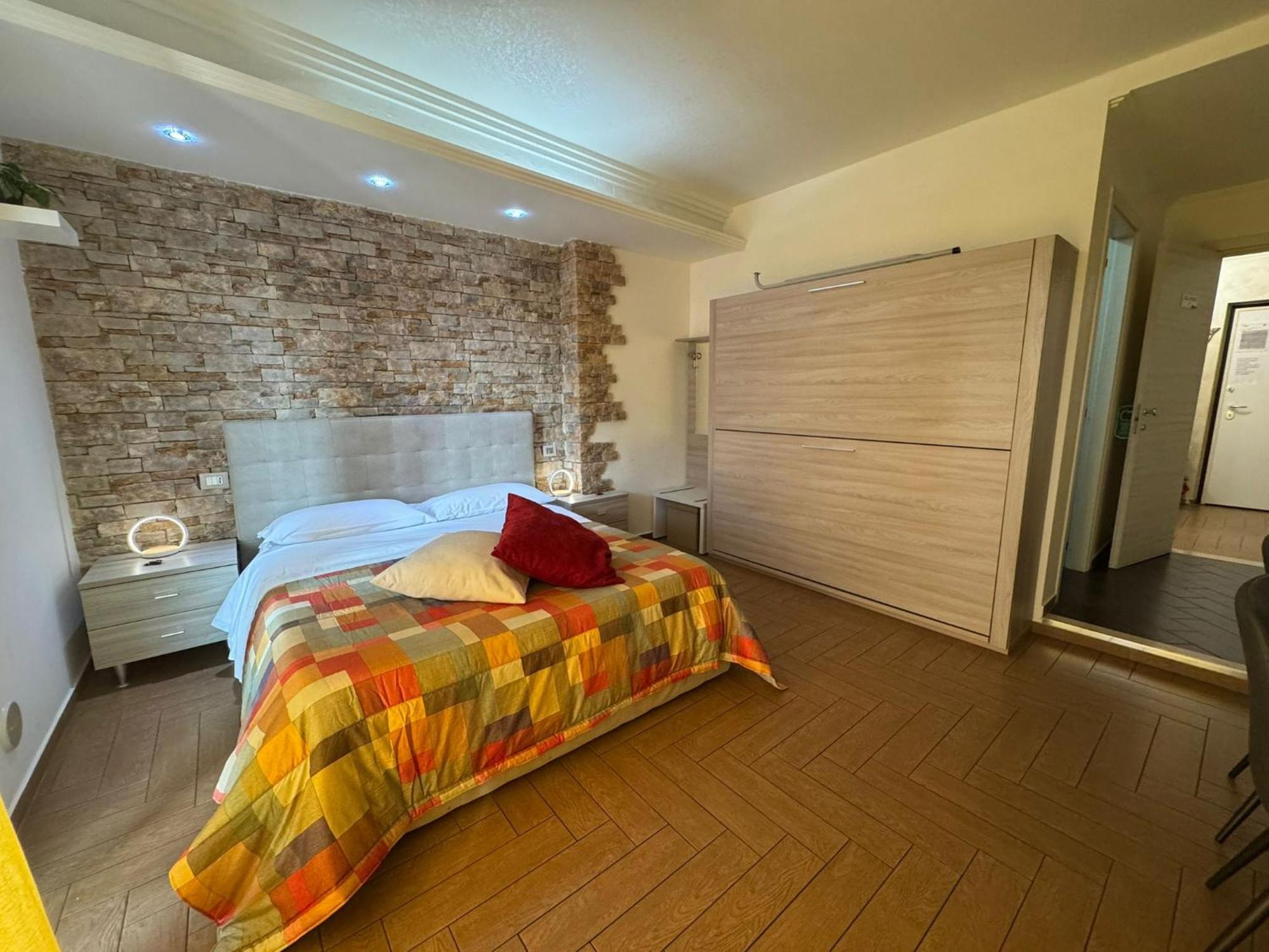 B&B Palazzo Del Toro Монтезільвано Екстер'єр фото