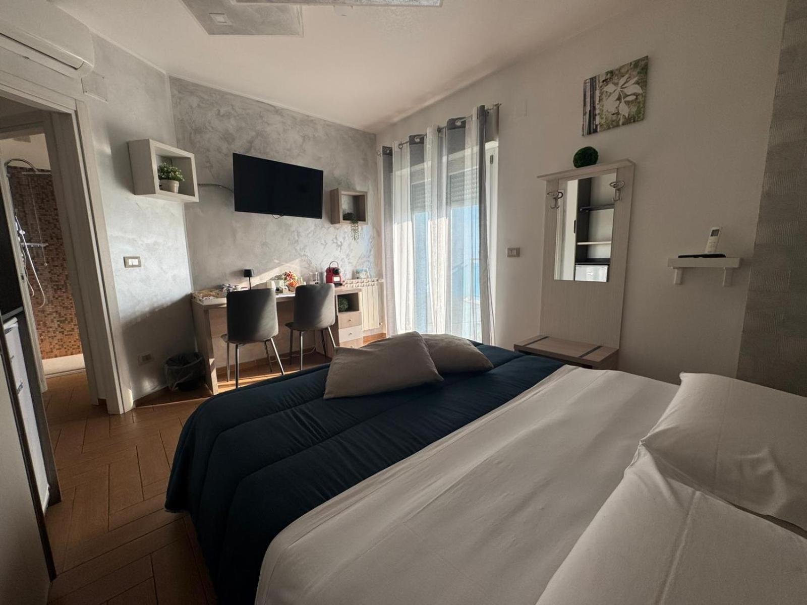B&B Palazzo Del Toro Монтезільвано Екстер'єр фото